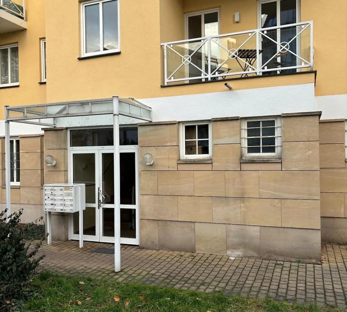 2-Room Apartment In Dresden'S Neustadt Dresden